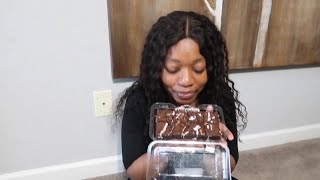 Trying Trader Joe’s Peppermint Brownies | food review | taste test