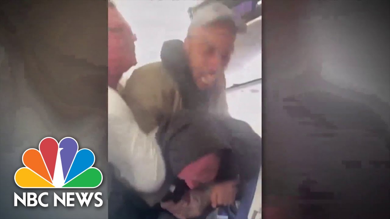 Video shows man punch a passenger on Southwest Airlines flight YouTube