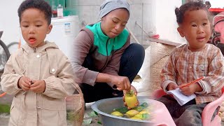 Soak the persimmons with liao grass, so that the persimmons taste crunchy and sweet