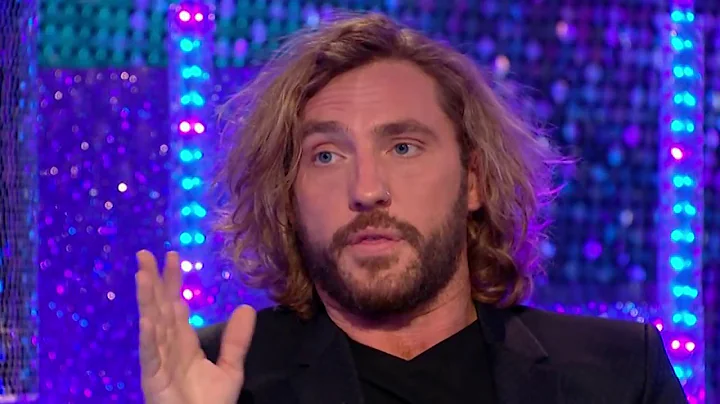 Seann Walsh's ex Rebecca Humphries reacts to his S...
