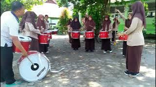 Drumband Sebelum lagu Perjuangan di mulai (Intro/Break)