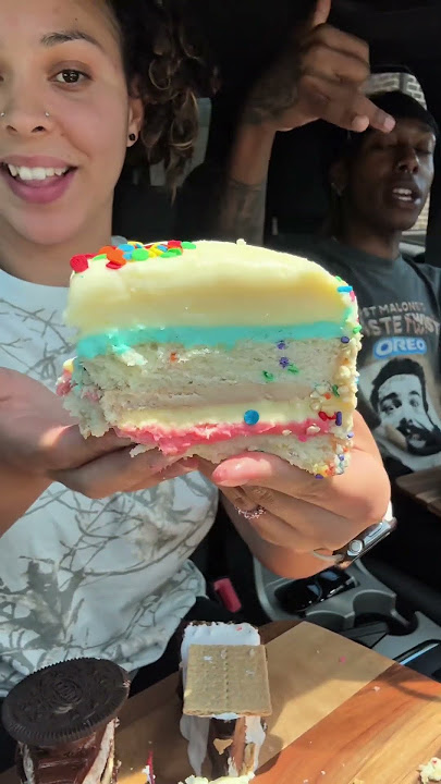 Trying All Of Cheesecake Factory Cheesecakes!
