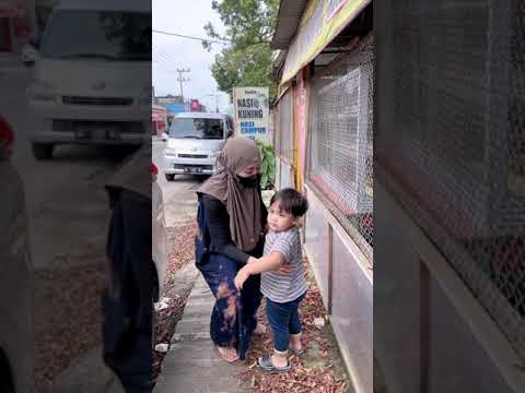 William takes his dad, for those of you who are asking where is Dad? #williamlomban #mashafiz #sh...