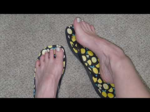 LEMON FLIP-FLOPS/ DANGLE AND SLAPPING - TAPPING ASMR
