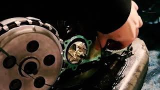 Project Vulcan  Changing Kawasaki VN800 clutch plates