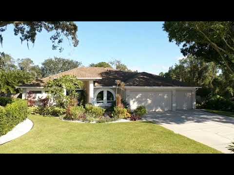 727 Hidden Lake Dr, Tarpon Springs, FL home video tour