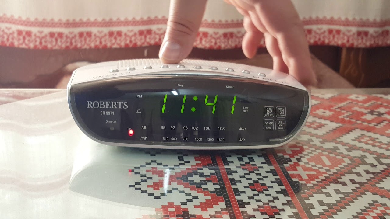 Radio clock Roberts CR9971 (UK) YouTube
