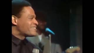 Al Jarreau - Raging Waters  (Studio, live) [1984] sounds better