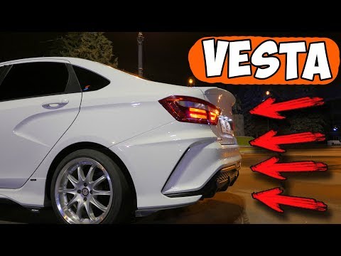 Video: „Dost Tuningu!“: Lada Danceová Je Požádána, Aby Přestala Zneužívat Plasty