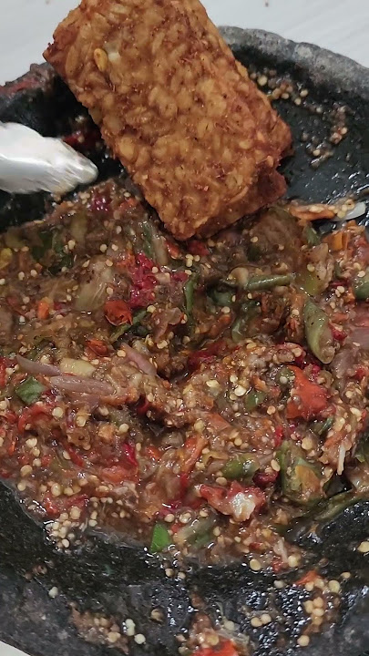 sarapan dengan sambel ulek ala pecel lele. #sambelenak #sarapan