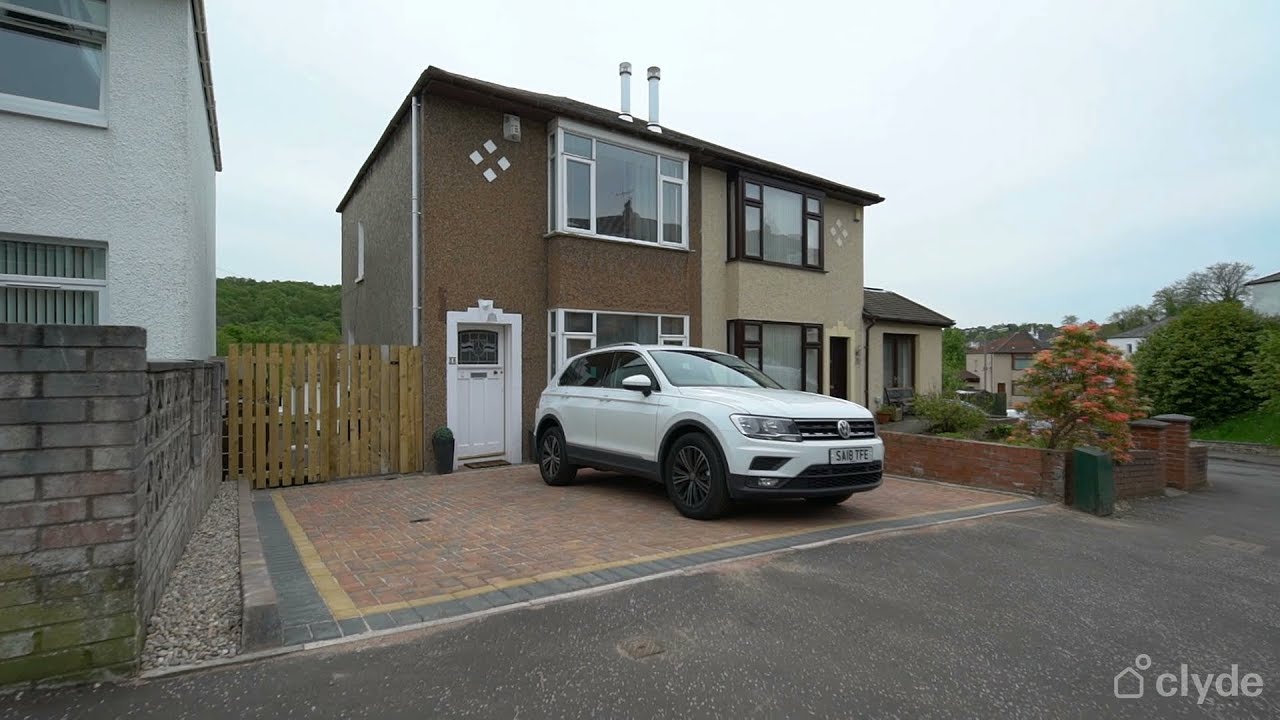 50 Monteith Gardens, Clarkston, G76 8NU YouTube