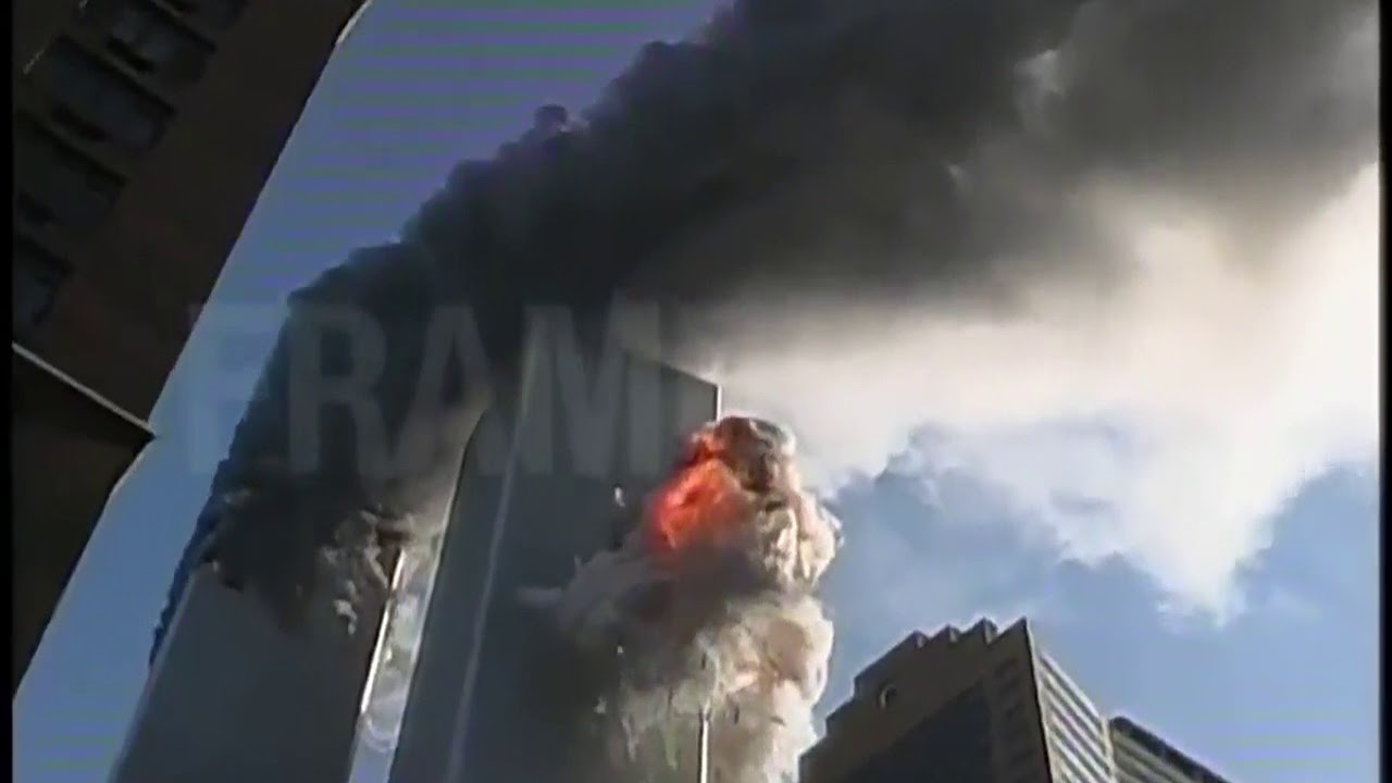 WTC 911 - Second impact, closest view