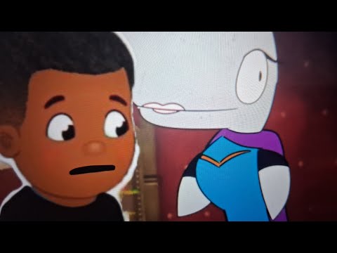 SHE'S A WHALE? 😄 ( I reacted to foofen)