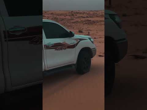 على الموعد اللي بيننا جيتك