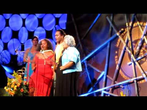 Kaumakaiwa Kanaka'ole does  a surprise chant at the 2009 Nā Hōkū Hanohano Awards.