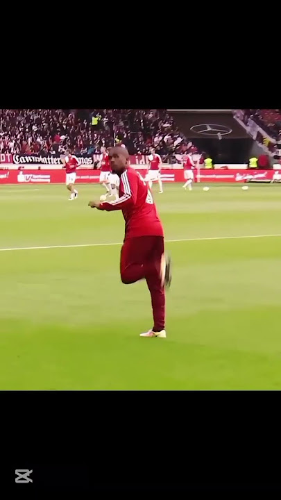 Freestyle Skills flow 🥶 #football #soccer #footballskills #foryoupage #viral #ytshorts