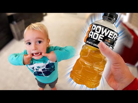 BABY LEARNS TO