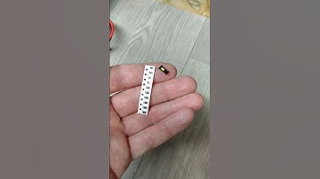 Experiment with LED and capacitor #shorts #electronics #robotics