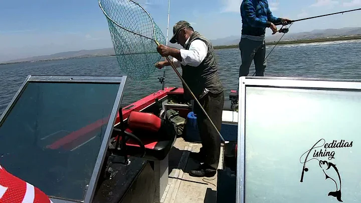 PESCANDO EN EL ESTERO CON EL BROTHER EFRAIN QUINTANA