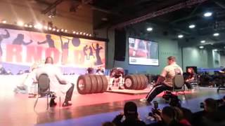 Hummer Tire deadlift. Arnold Strongman Classic