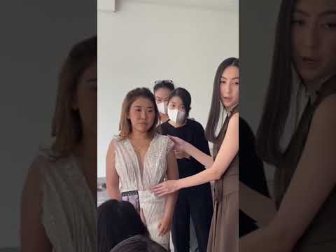 Video: 3 Cara Mudah Menutupi Gaun dengan Bagian Belakang yang Dalam