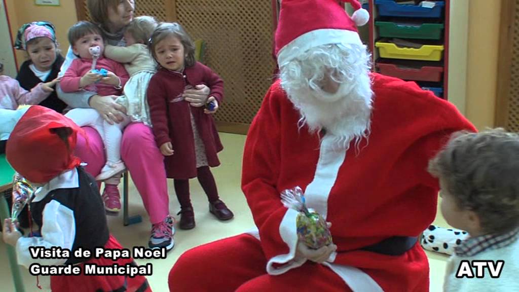 VISITA DE PAPA NOEL EN LA   GUARDE MUNICIPAL    2015 ARROYO DE SAN SERVAN.