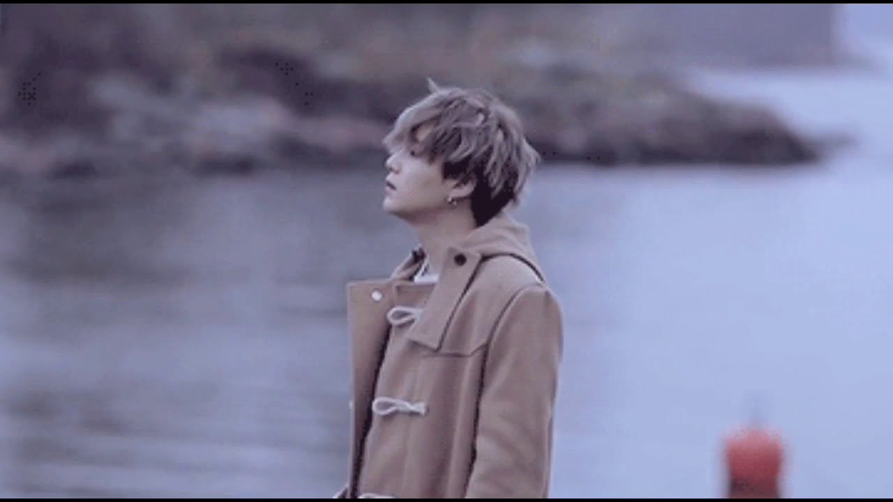 Suga {fmv} Rihana - Umbrella (The white Panda Remix)(Ember lsland Cover)