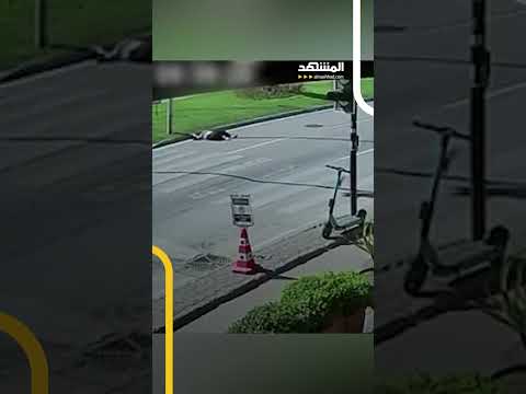 حادث مرو ع سيدة تقتحم الطريق فجأة وتتسبب في كارثة