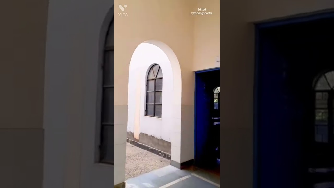 Senior Secondary School Girl Aligarh AMU 