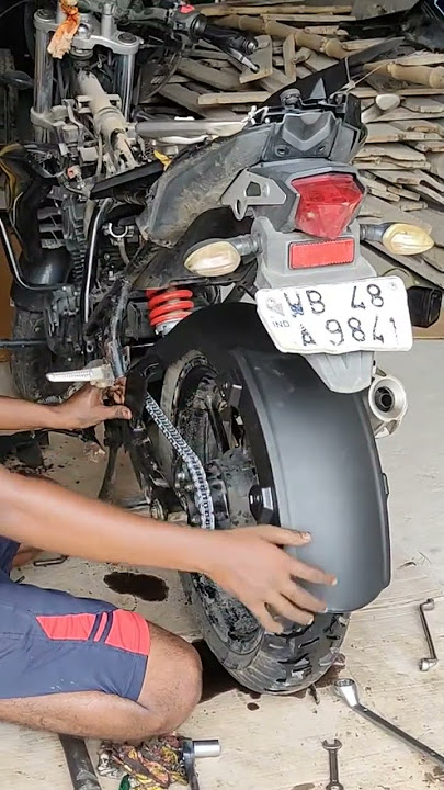 Yamaha FZs v2 rear madgard fetting #viralvideo #vairalshort #youtubeshorts #youtube #yamaha