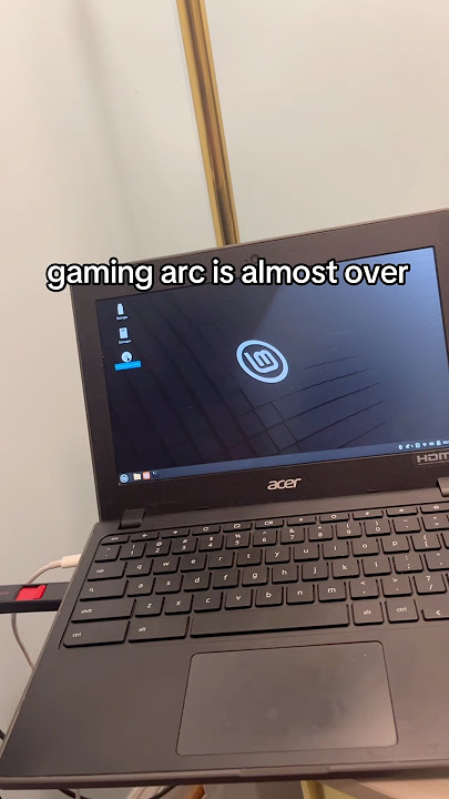 Finally getting Linux Mint on my 7 year old Chromebook #tech #pc #techtok #linux #windows