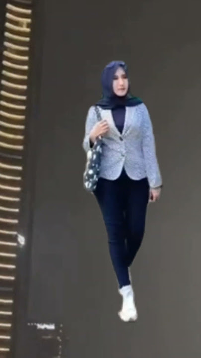 Wanita Cantik Berjalan di Langit #shorts #viral #short #trending #shortvideo #shortsvideo #funny