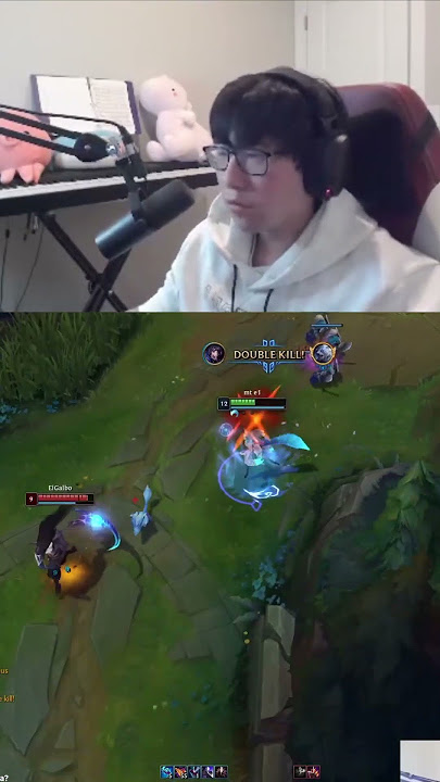 the most disgusting Ahri build ever seen (1v3) 😈 #leagueoflegends