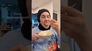 Betty Rahmad Mashed Potatoes