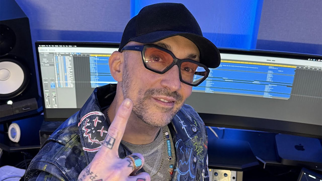 Wlady - MARKA auf YouTube ansehen Wlady - MARKA auf YouTube ansehen