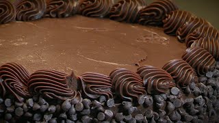 Learn how to use ghirardelli ultimate chocolate cake mix craft a
stunning colossal cake. with our easy-to-use, consistent, and high
quality ...