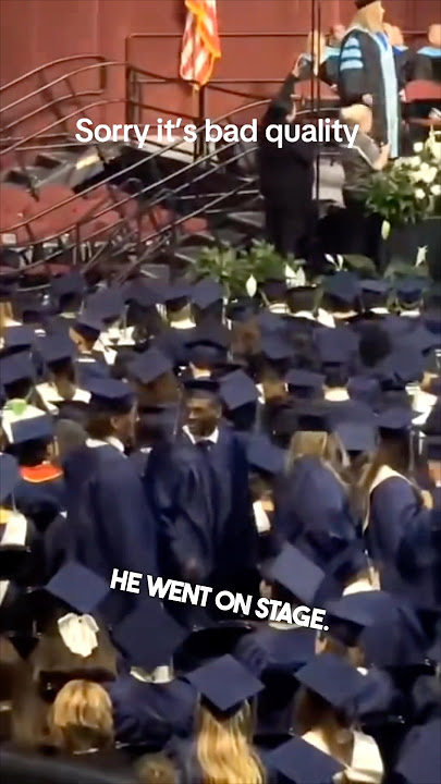 His mom embarrassed him at graduation 😂