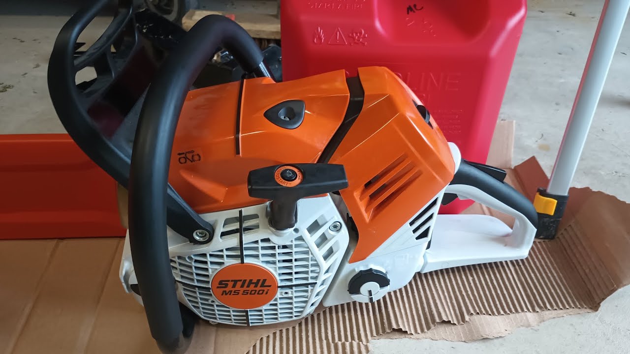 Stihl 500i chain saw muffler removal and open up to see inside ! And. Maybe make it better !
