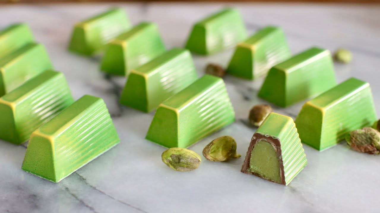 How to make Homemade Pistachio Bonbons | 수제 초콜릿 피스타치오 봉봉 만드는 법