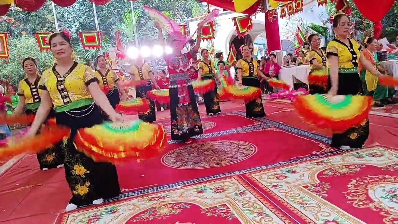 Múa  chầu năm suối  Lân CLB  Lai sơn 