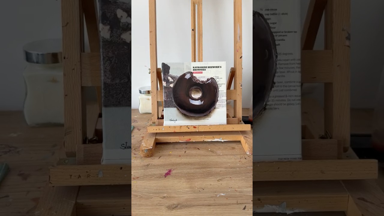 Пытаюсь нарисовать реалистичный пончик. Оцените!!🍩