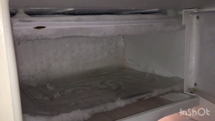 Así de fácil es quitar el hielo del congelador. Este truco usa algo que  todos tenemos en casa para hacerlo sin esfuerzo