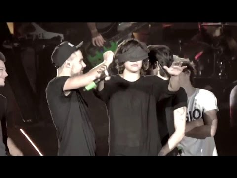 HARRY / HOW’S IT GOING Harry Styles - As It Was (Live From Coachella) - YouTube