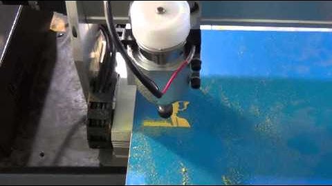 Redsail hobby cnc router ME3040 engraving on Double-color sheet