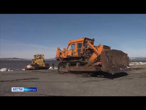 Из лимана достали затонувший бульдозер