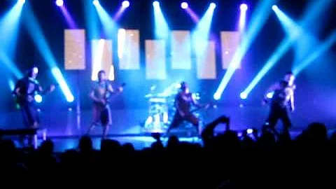 Killswitch Engage-When Darkness Falls (Live at the Wiltern 3/06/10)