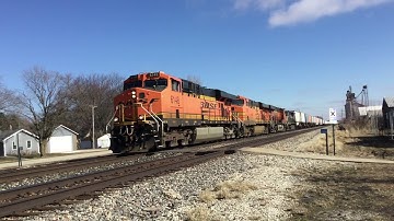 A morning of high speed freights on the BNSF Chillicothe sub in Mazon, IL with UP 02/18/19