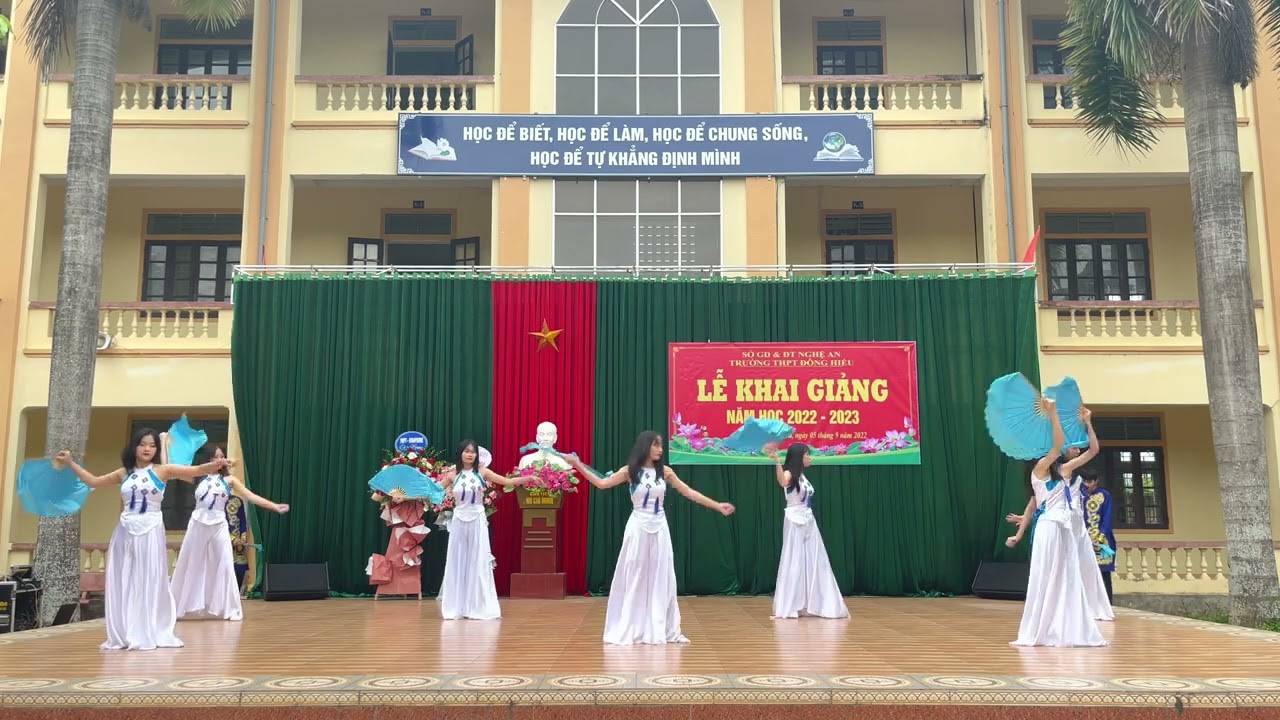 C9K20 LỄ KHAI GIẢNG TRƯỜNG THPT ĐÔNG HIẾU - youtube