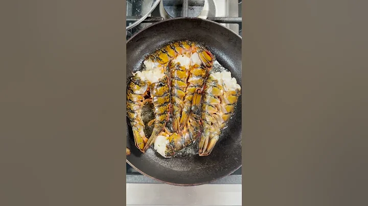 *BEST* way to Cook Lobster Tails 😛🦞