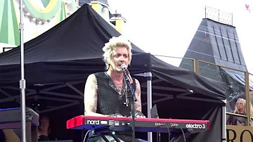 Sixx A  M  live at Gröna Lund, Stockholm, Sweden, 2016 06 22, Skin